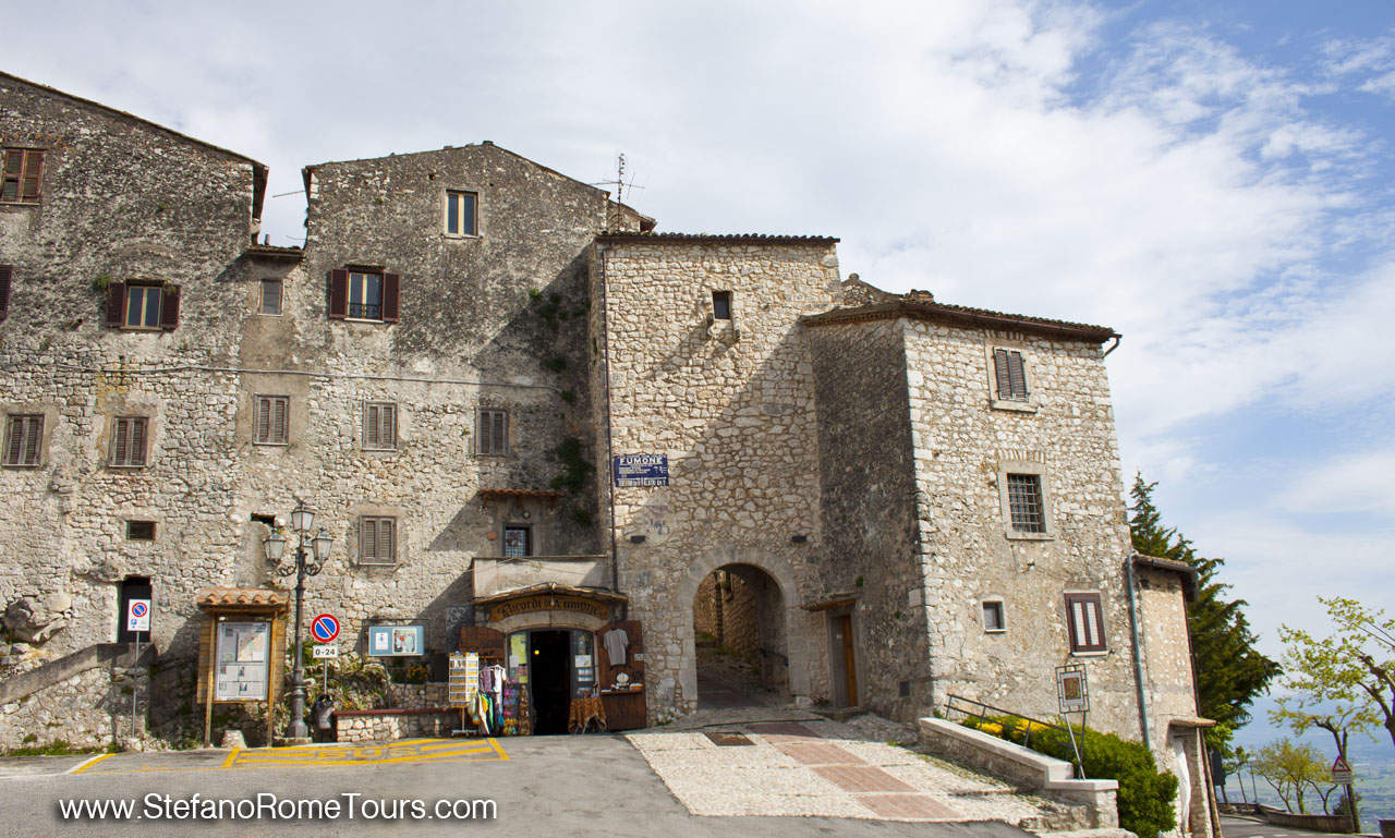 Stefano Rome Tours to Countryside Fumone haunted castle