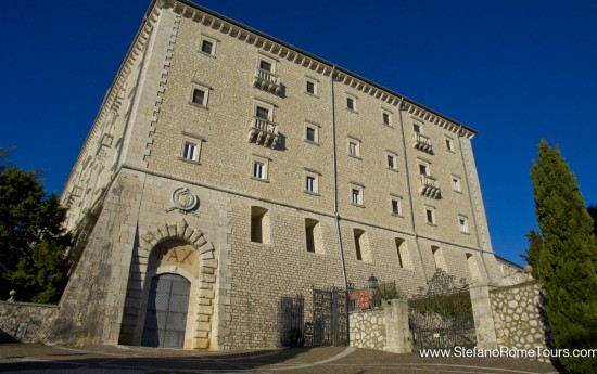 Rome to Sorrento sightseeing Transfer with Montecassino Abbey tour
