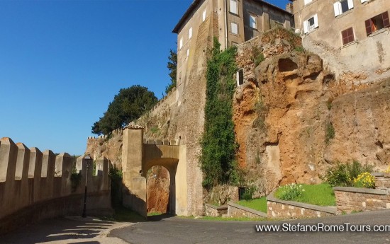 Medieval village Ceri Countryside Pre-Cruise Tour CIvitavecchia Transfesr