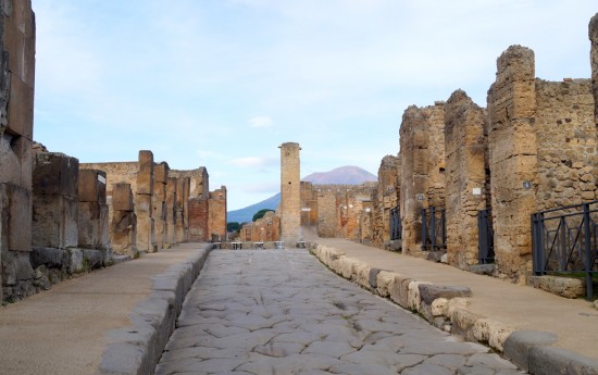  Rome - Amalfi Coast / Sorrento Transfer with Pompeii Visit