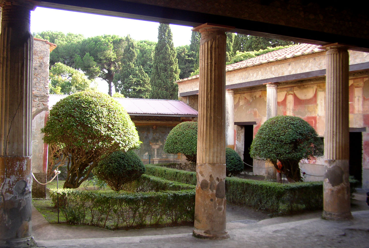 Transfer from Rome to Amalfi Coast Positano Sorrento with stop in Pompeii