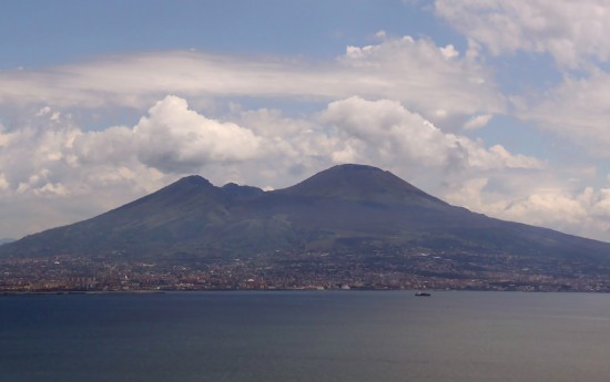 Mount Vesuvius day tours from Rome in limo