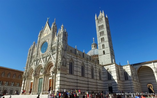 Private Florence to Rome Transfer with Siena tour
