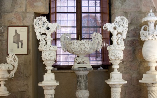 Volterra alabaster shopping tours from Livorno