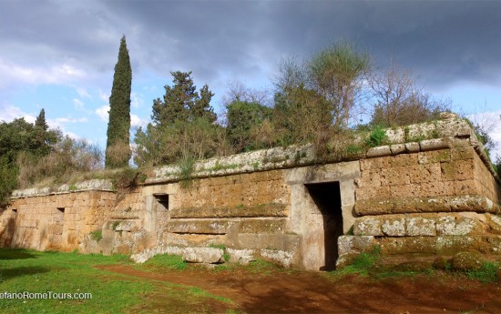 Ostia Antica and Cerveteri Tour from Rome in Limo