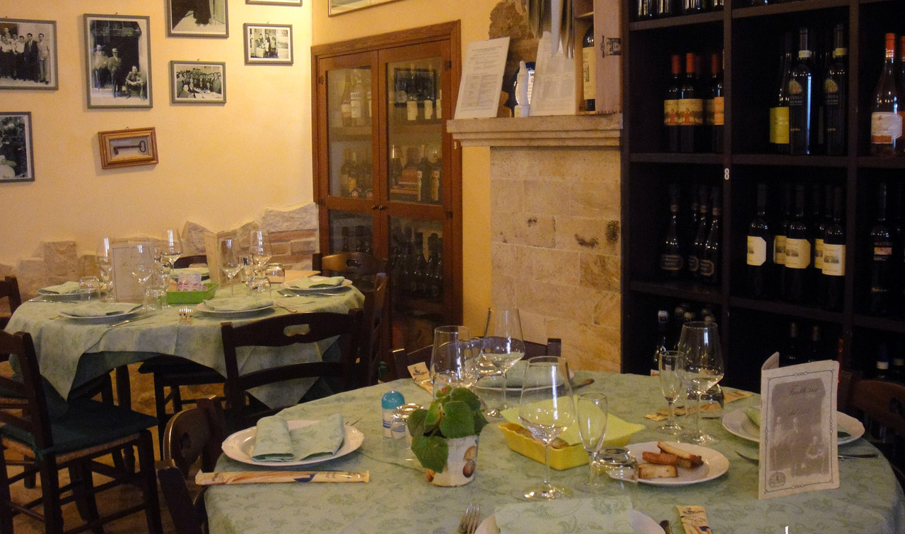 Sora Maria restaurant in Civitavecchia Tourist Tips for Cruisers where to ea
