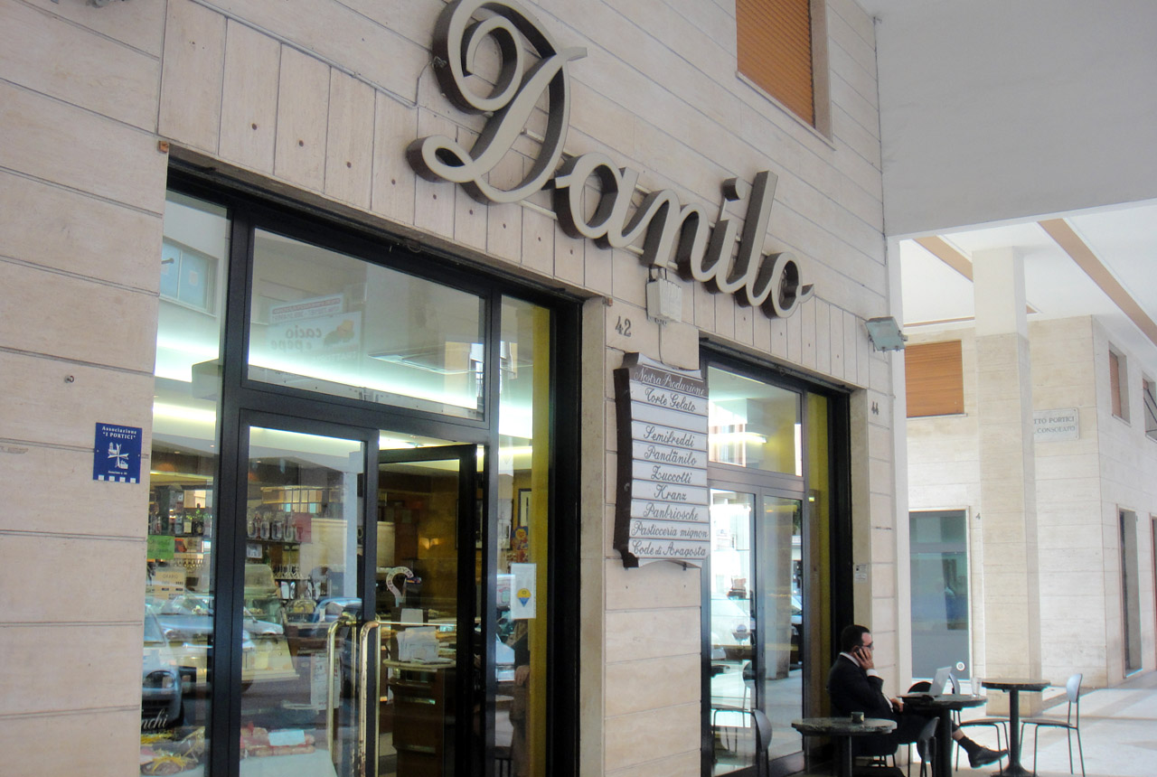 Danilo Coffee shop in Civitavecchia Travel Tips for Cruisers