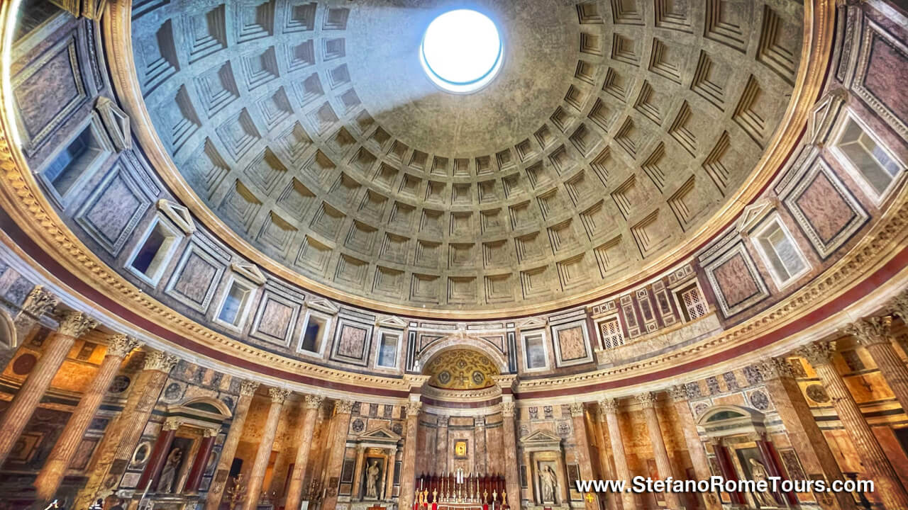 Dome and Oculus of Pantheon in Rome tours