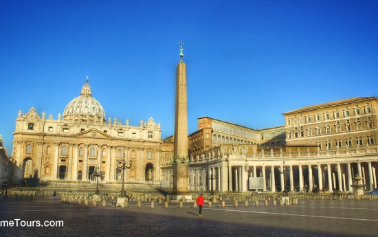 St Peter's Square - Discover Rome in Style