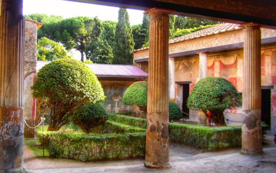 Positano, Sorrento and Pompeii from Naples Shore Excrusion