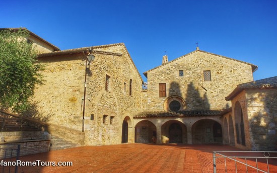 Saint Francis Tours in Assisi from Rome to San Damiano Monastery