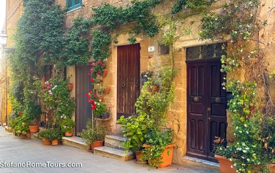 Best Tuscany tours from Rome to Pitigliano in Maremma