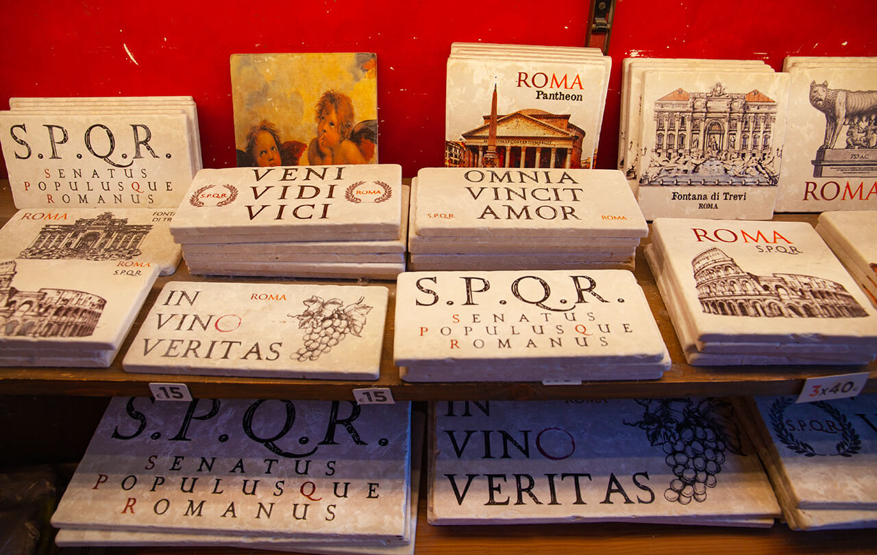 Unquie Authentic Souvenir ideas from Rome private tours