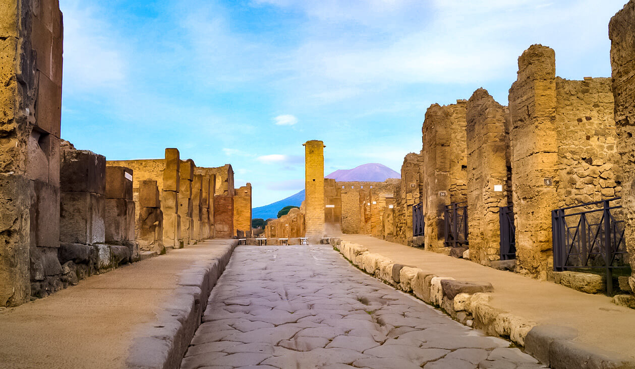 Pompeii, Sorrento, Positano Tour from Rome