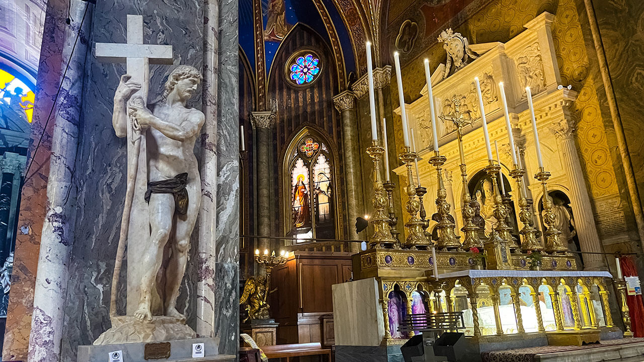 Basilica di Santa Maria Sopra Minerva  Christ the Redeemer Michelangelo Rome Discover masterpieces beyond museums