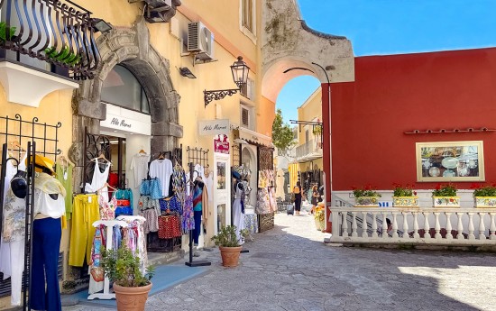 day trips from Rome to Pompeii Sorrento and Positano on Amalfi Coast