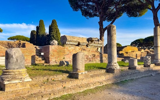 Ostia Antica: Top Post-Cruise Italy Heritage Tour from Civitavecchia: Bracciano Castle, Ceri  